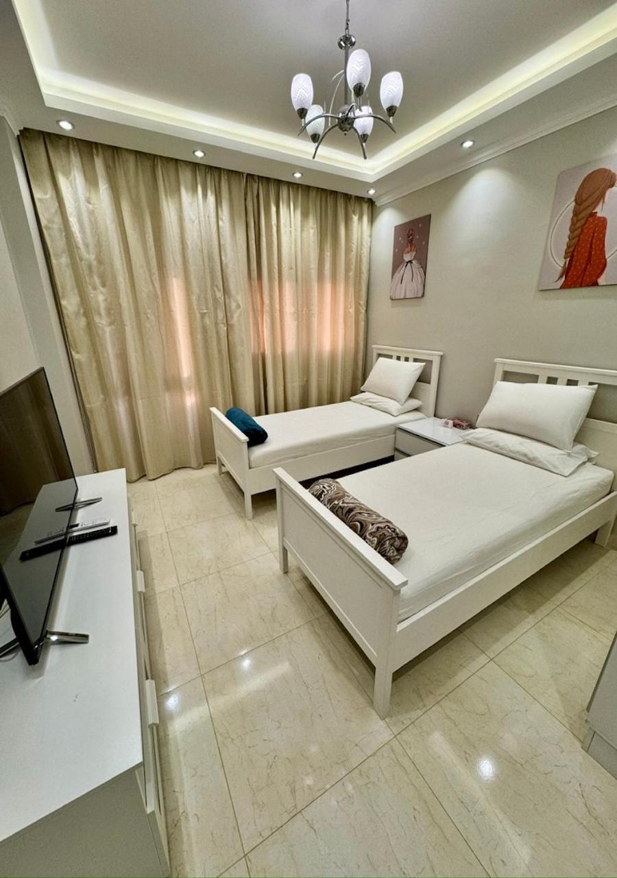 Riverfront 1 Apartment *